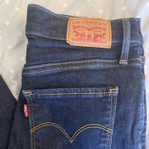 Levi’s skinny jeans